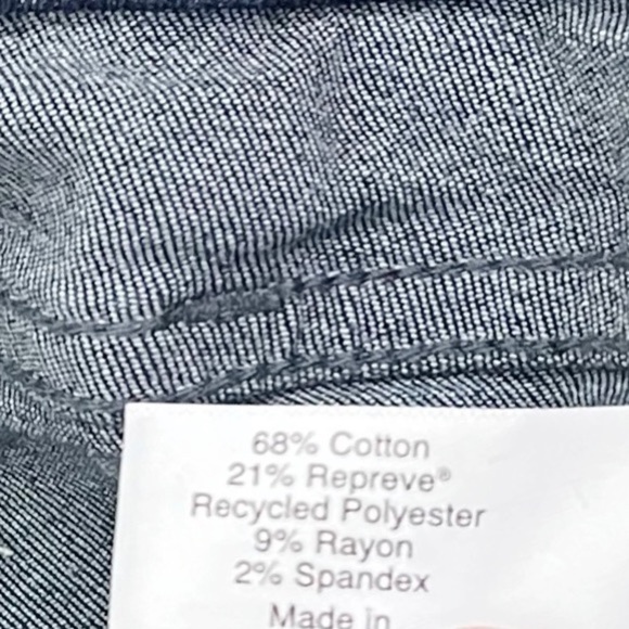 NWT Lane Bryant Signature Fit Straight Leg Jeans - Picture 8 of 8